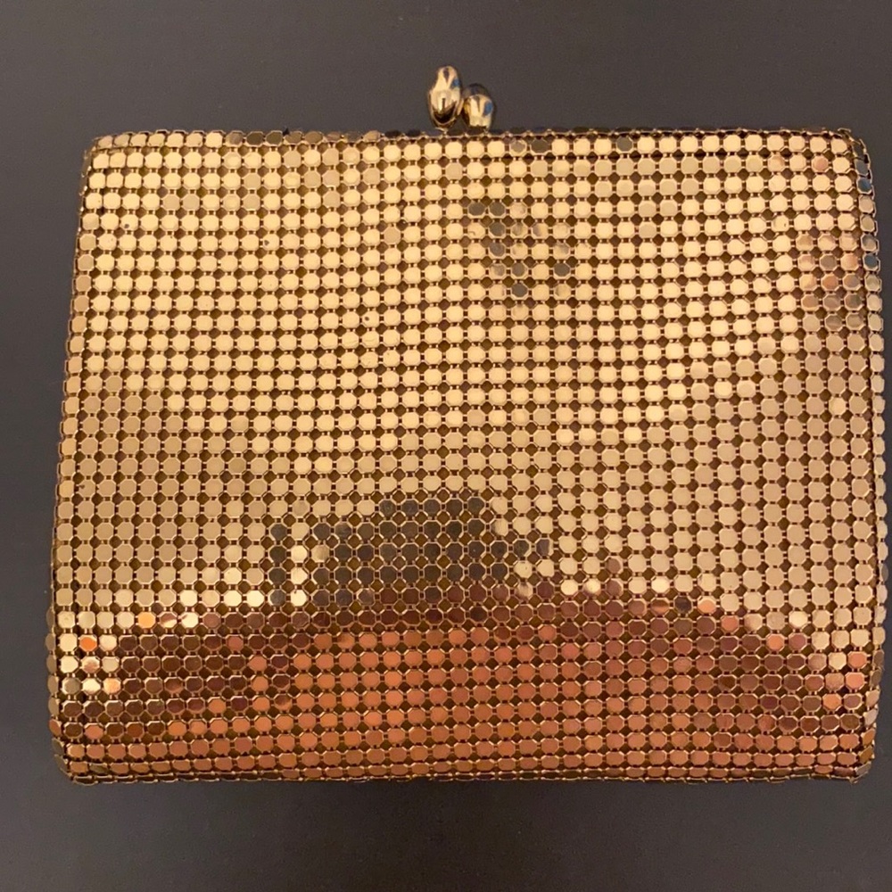 Vintage gold mesh wallet